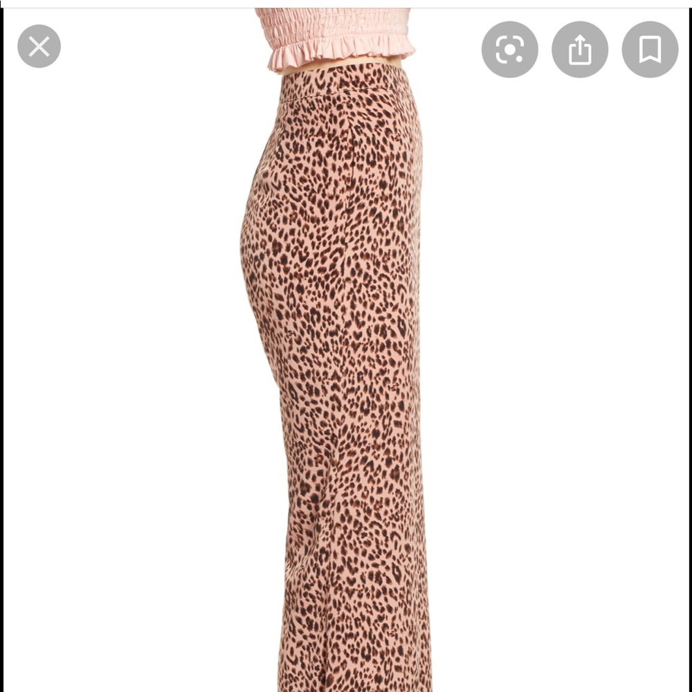 Pink leopard print flare bottoms - Picture 5 of 6